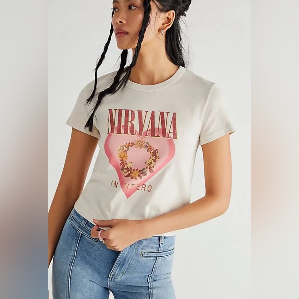 Free People Daydreamer Nirvana Heart Shaped Box Short Sleeve Graphic Tee